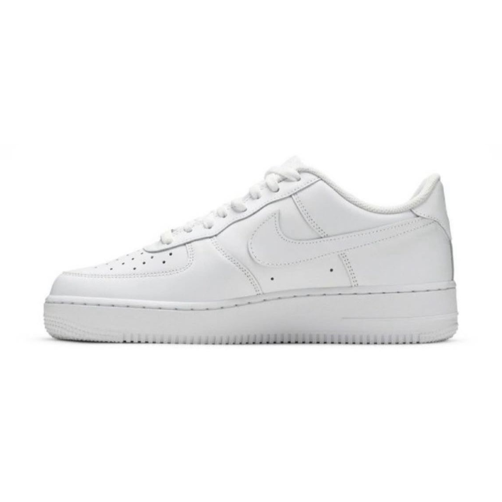 Nike Air Force 1 '07 Triple White'